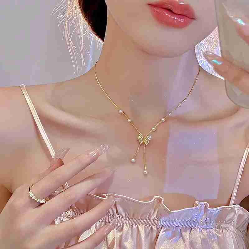 Custom 1/2 Photo Heart Locket Pendant Necklace Personalized Picture Women Fashion Necklace Personalized Birthday Souvenir Gifts